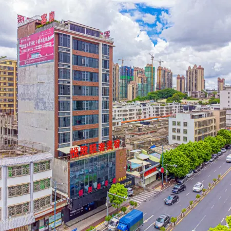 Jieyang Joy Light Luxury Hotel