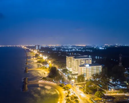 カンタリー ベイ ホテル＆サービス アパートメント ラヨン ラヨーンのホテル