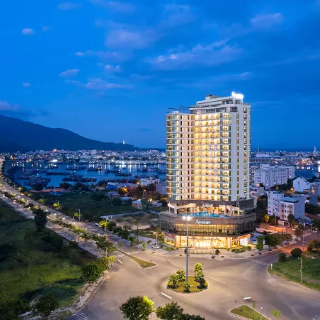 Alan Sea Hotel Danang Отели рядом с достопримечательностью «Гора Шонча»