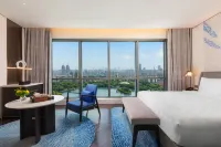 HUALUXE Shanghai Changfeng Park Hotels in Shanghai