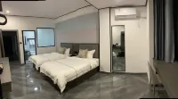 Longan Weiman Hotel