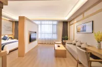 Liangtian Baishi Resort Hotels in Longjing