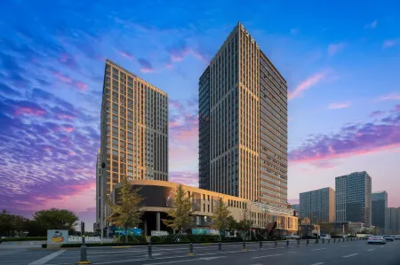 Atour Hotel Jinan West Station East Square Отели рядом со станцией Ji'nan West Railway Station