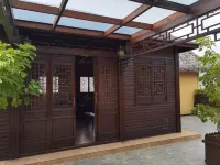 Lvchun Green East Business Hotel