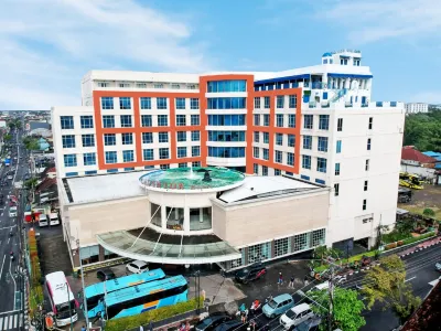 Cavinton Hotel Malioboro Yogyakarta Hotel dekat Ndalem Ngadiwinatan