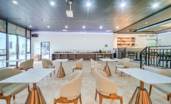 Elong Me Anlai Hotel (Huangshan Yi County Hongcun Scenic Area)