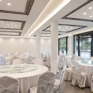 Trip.com Group Country Retreats (Dihua Earth-house Joint Resort)