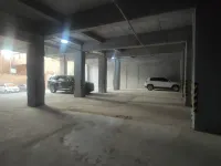Yuanmou Henglong Zhixiang Hotel - parking