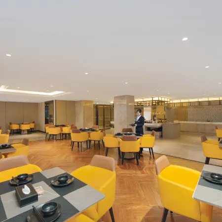 Vienna International Hotel (Suzhou Xiaoxian Zijin Flower Garden Branch)