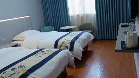Baishui Xinxing Business Hotel in Baishui