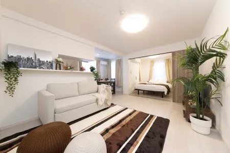 FL Residence Shinjuku Gyoen V Отели рядом со станцией Ж/д станция Идзу (Izu)