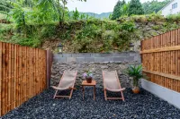 Floral Hotel·Shennongjia Wild Tea Homestay Hotel di Shennongjia