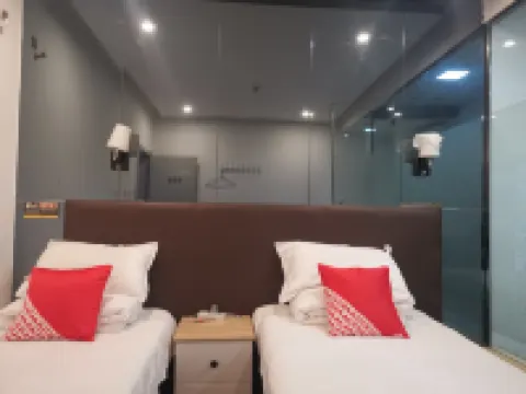 Hunchun Qianxun Hotel (Seafood Commercial Street Bohai Ancient Town)