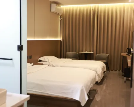 Huaxiang Business Hotel, Luxian County Hotels in Jiang County