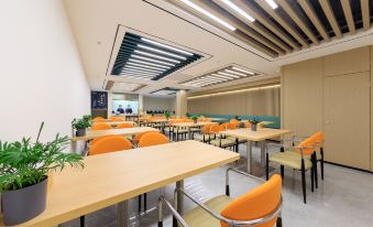 Beijing Dajiaoting International Business Hotel