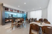 Changhui Hotel Hotels in Changning