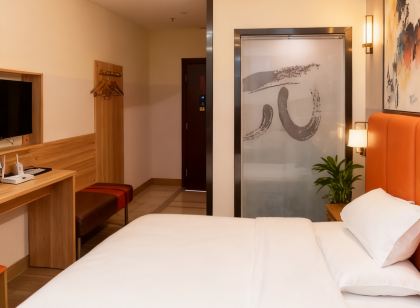 米粒S飯店（化州汽車總站麥當勞店）