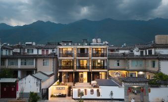 Mugu Hidden Luxury · Escape the Mundane · Boutique Retreat (South Gate of Dali Ancient City)