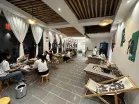 Yuanyang Xiangyunduan Terraced Landscape Homestay - Airport Shuttle