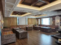 Floral · Lingjiu Mountain Hotel - Airport Shuttle