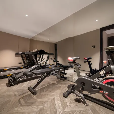 MAX STAR Minxing Hotel (Chongqing Jiefangbei Area Hong Ya Dong)