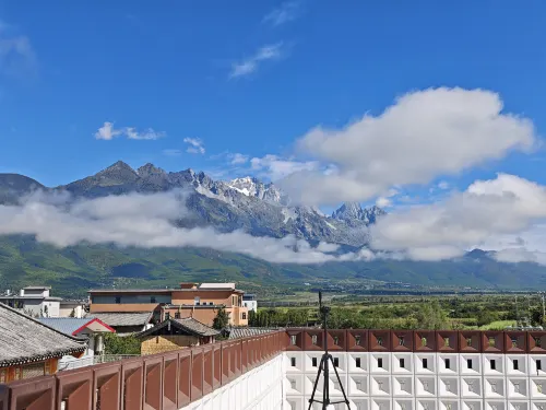 Lijiang Yushanyuni Snow Mountain View Boutique Hotel - โรแมนติก