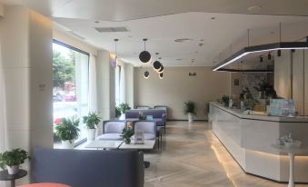 MQ Hotel (Chengdu Kuanzhai Alley Kuixinglou Street Branch)