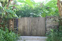 Changtai Mountain Waterside Treehouse Hotels near Jiuwen Mountain