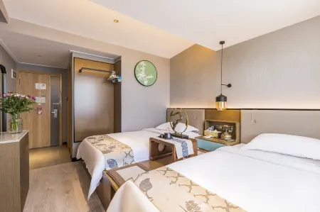 Joyinn Hemei Hotel (Beijing Xizhimen Xinjiekou Subway Station) Отели рядом с достопримечательностью «Театр дельфинов»