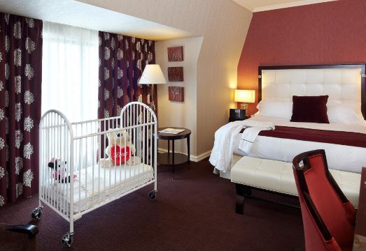 인터컨티넨탈 로비