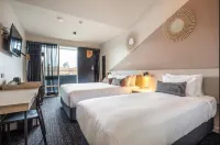 Nightcap at Manhattan Hotel Hotels in Ringwood