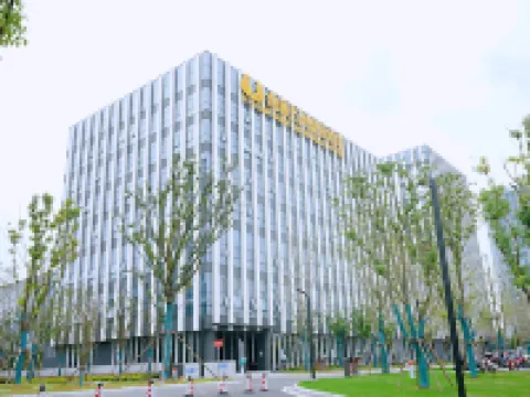 Nantong V-CONTINENT Hotel Hotels near Junshan Mountain