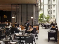 EAST Hong Kong Отели рядом с достопримечательностью «Станция метро Chai Wan»