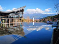 Yunshang Time Mountain View Hot Spring Resort Homestay (Yuanxiang Branch) Отели в г. Тенчун