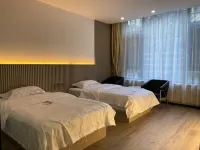 Sanjiangyuan Hotel Hotels near Minzu Culture Tourism Square