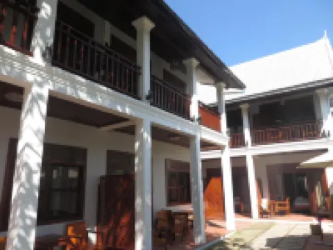 퀸 하우스 루앙 프라방