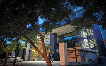 Bluewater Hotel Отели рядом с Аэропорт Таоюань