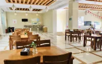 Water East Township House · River Bay Manor Hotel a Kaiyang