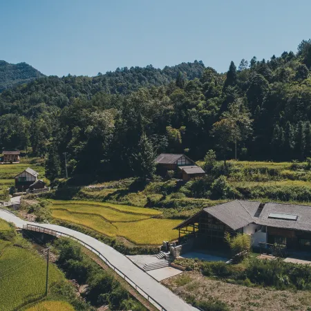 Lushan B&B