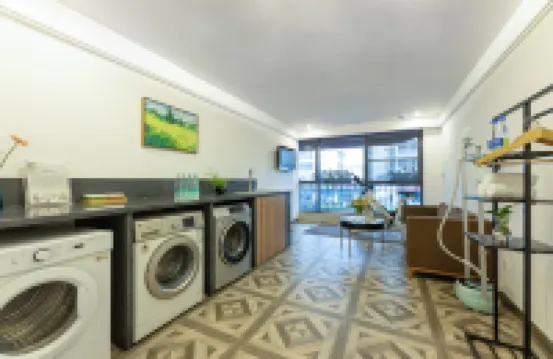 Yitel Trend (Changshu North Bus Station)