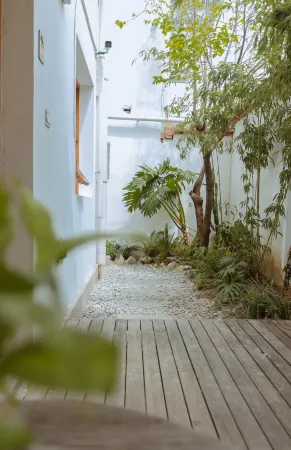 Yuntang Luxury Resort Hotel Dali Отели рядом с достопримечательностью «Puxian Temple»