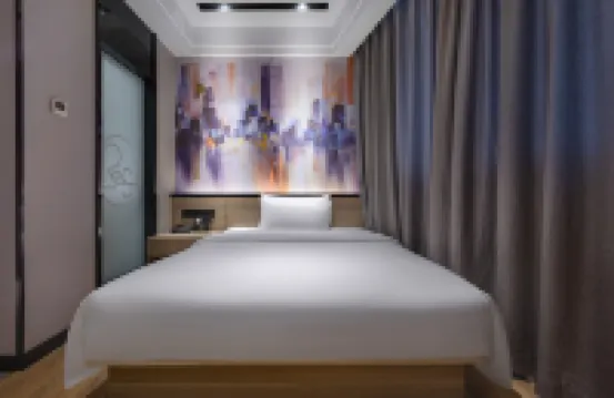 高登ホリデイホテル（淮北體育場）