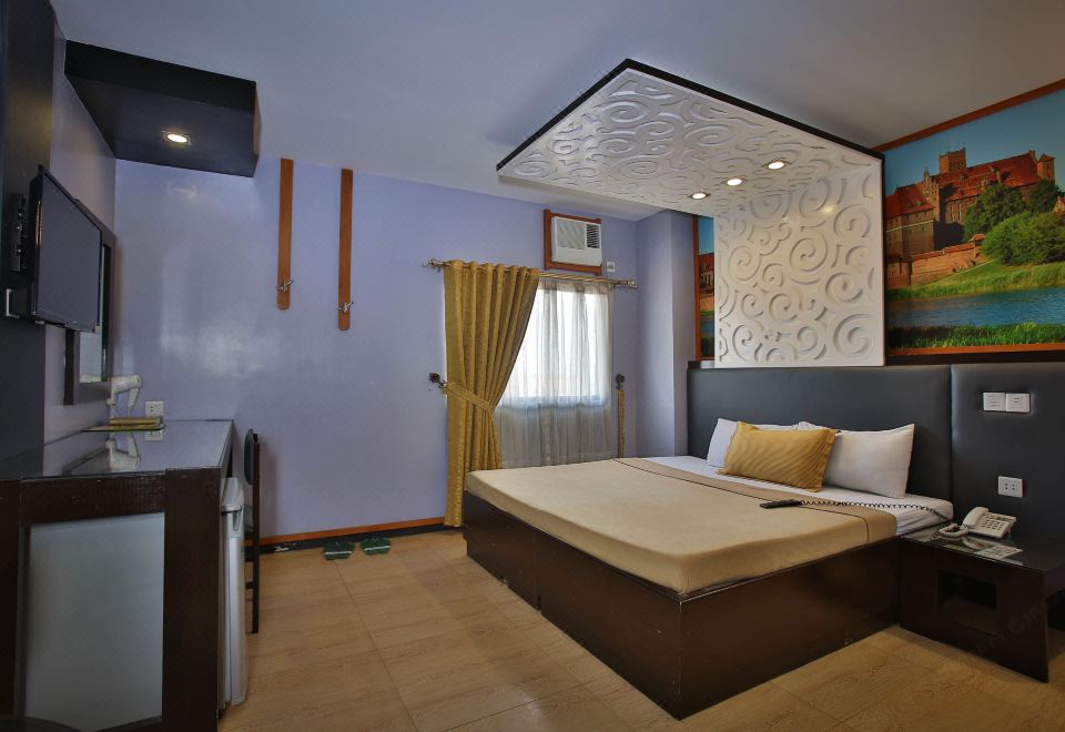 Eurotel Las Pinas Hotel Over view