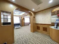Puyang Hotel Отели рядом с достопримечательностью «Пейзажный район зеленого усадьбы Чжунъянь»