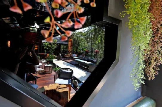 Kunming Xisheyin City Hotel (Nanping Street Jinying Plaza)