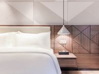 柏曼酒店(重庆观音桥步行街店) - 标准双床房