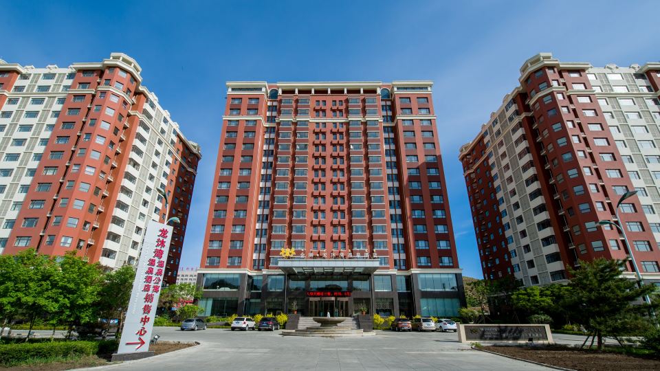 Jinshi Longmuwan Hot Spring Hotel
