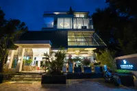 Jinpulin Hot Spring Hotel Hotel di Jinghong