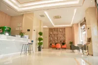 GreenTree Inn Smart Selection Hotel (Shaoxing East Station Shangyu Wanda Branch) - 2성급