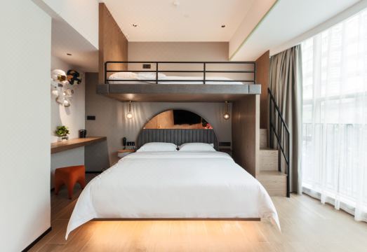 플로그 포푸게 호텔 칵테일